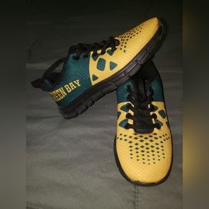 Greenbay packers sneakers kids size 1.5